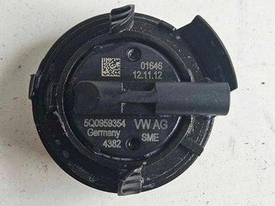 VW GOLF VII 5G1, BQ1, BE1, BE2 Aufprallsensor der linken Seite 34700465