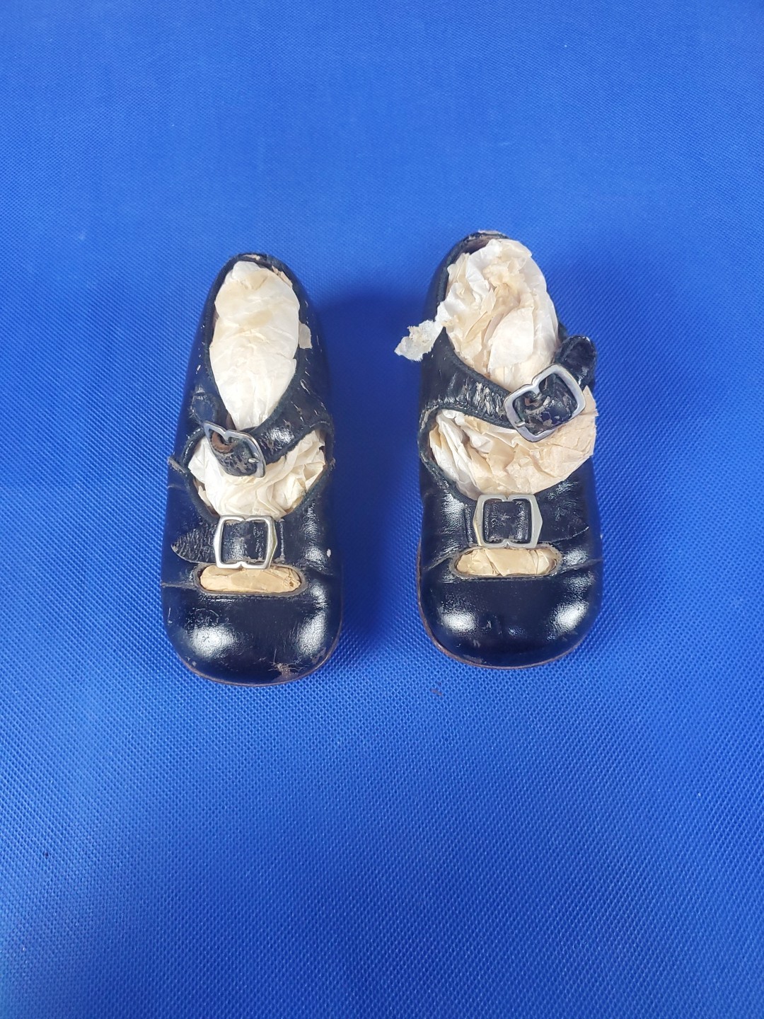 Black Leather 2 Buckle Cupped Narrow Heel Pollyanna Airy Arch