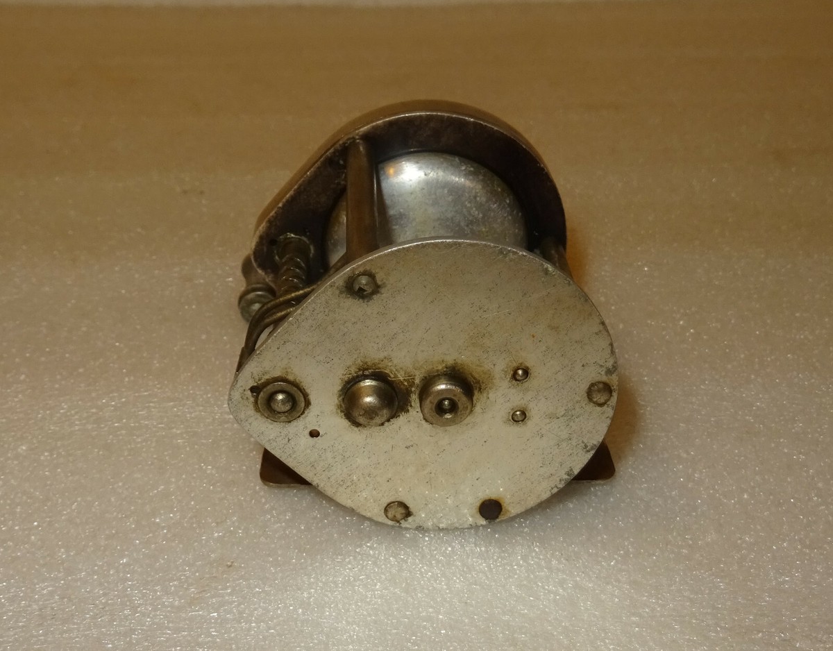 POUR COLLECTIONNEUR ANCIEN Moulinet De Peche Marque Non Visible EUR 19