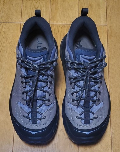 Men 7.5US J.L - A.L Hoka Tor Ultra Low Desert Taupe/Rock Ridge Authentic 100% - Imagen 3 de 10