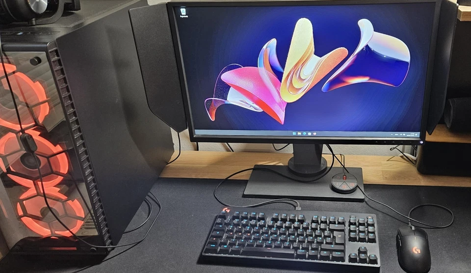 Gaming PC + Zubehör / Computer / Monitor / Tastatur / Maus