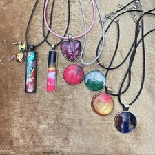 Pendant Necklaces Jewelry 8 Piece Lot OOAK HANDMADE Hand Painted signed 5517
