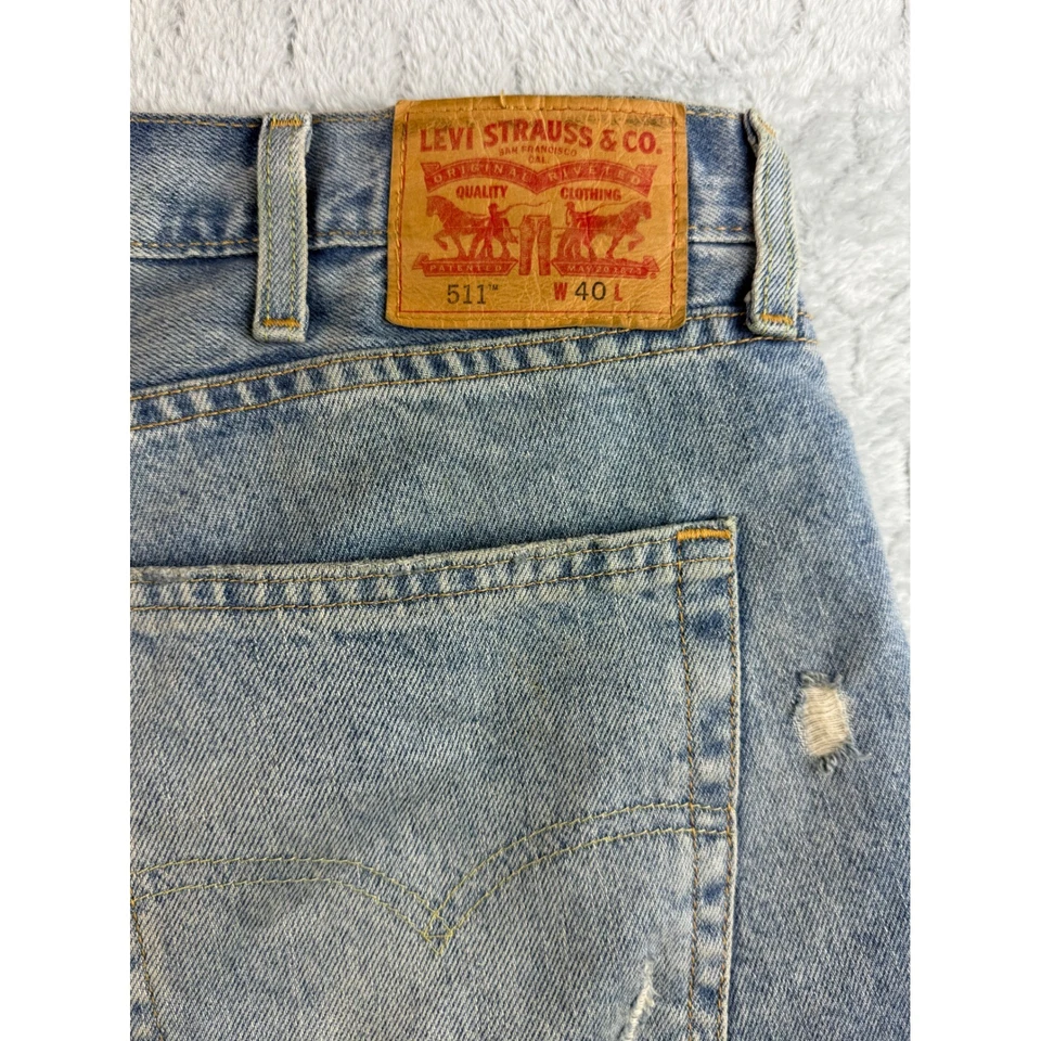 Pantalones cortos de mezclilla desgastados lavado claro Levi's 511 W40 ropa de hombre Foto 4 de 4