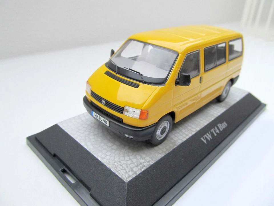 Volkswagen VW T4 Bus Amarillo Colza 1:43 Premium ClassiXXs 13251 - Imagen 2 de 3