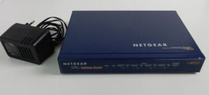 Netgear Internet Access Gateway Router - Model RT314 inkl. Netzteil !