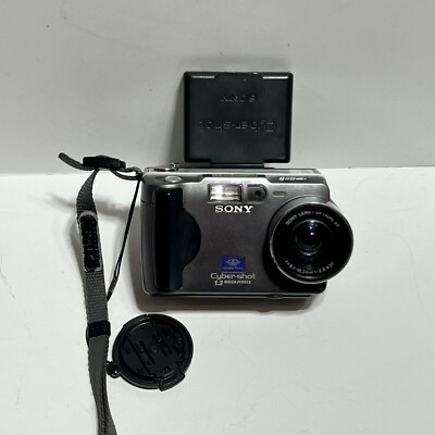 Sony Cyber-shot DSC-S30 1.3MP Digital Camera  NO CORDS NOT TESTED Parts Repair
