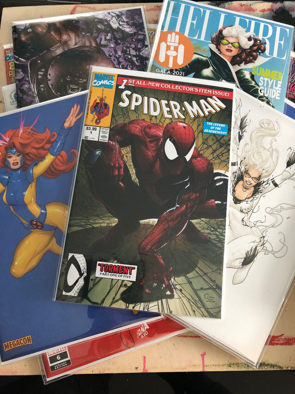 Comic Book Mixed Lot 10+ high grade issues in each. Keys, Modern ...