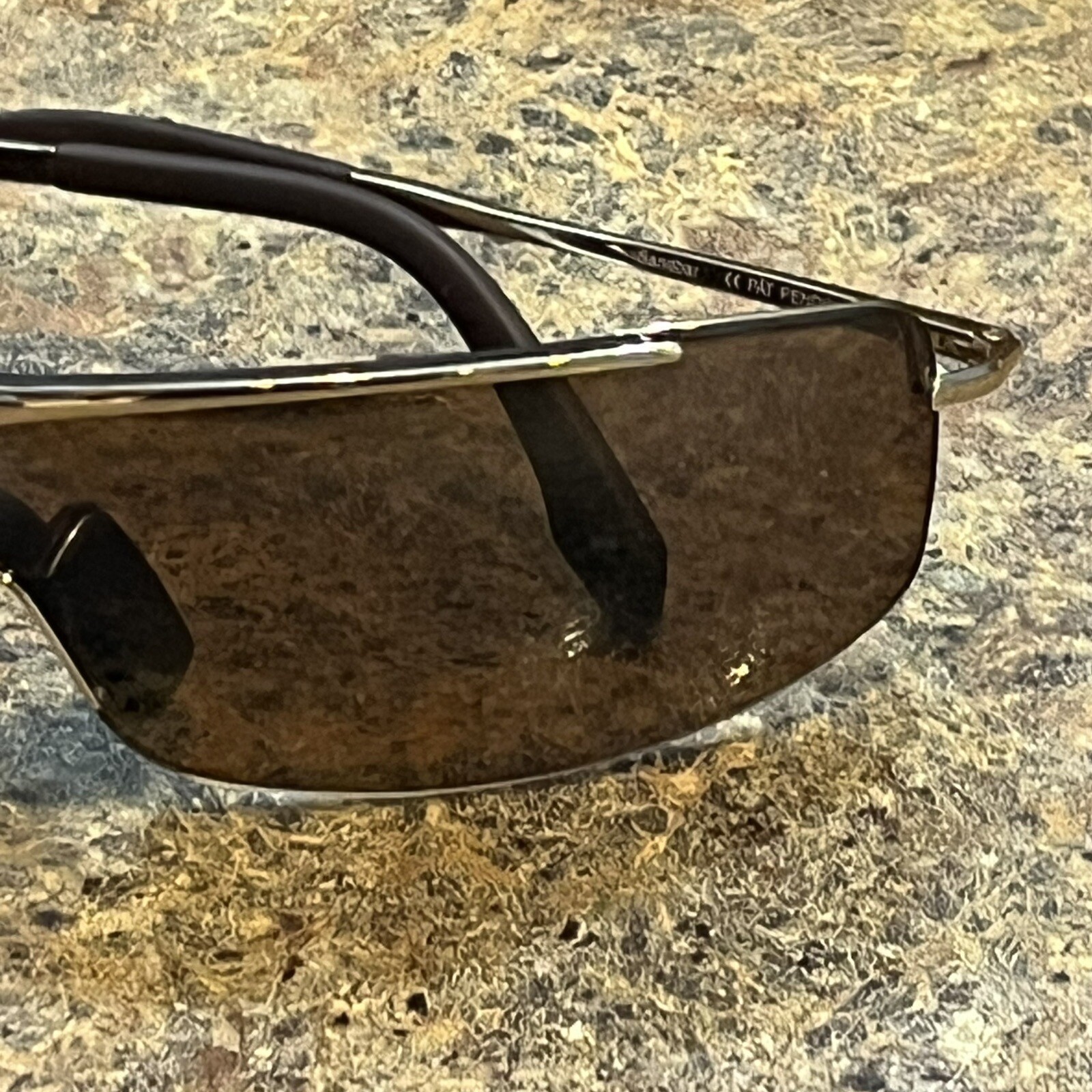 Vintage Maui Jim SANDBAR Sunglasses Gold Frame Bronze Shield Lens MJ