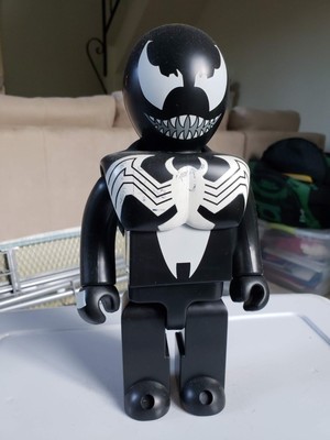 bearbrick venom 400