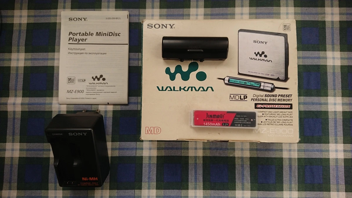Sony MiniDisc Walkman MZ-E900 – Lettore Argento, Testato E Funzionante, Usato