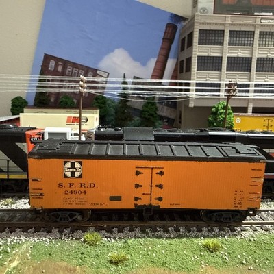 Vintage Kit, Built HO REEFER CAR Santa Fe #24804 MW/KDs
