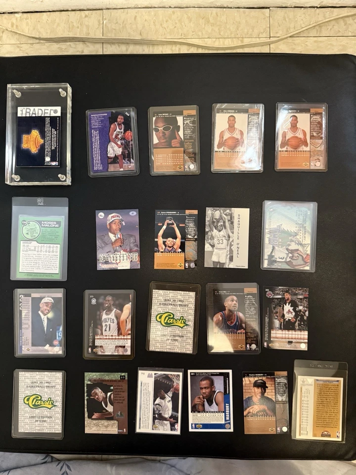 Basketball greats, rookie cards, and more.. Basketball Card Collection - Image 4 of 4