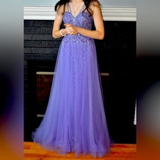 Ellie Wilde Mon Cheri purple prom dress. Size 00 Beaded top with tulle overlay