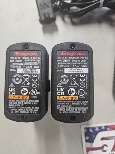 Snap-on Tools 2 14.4v Batteries and Charger Combo CTC772A CTB8174 - Picture 2 of 4