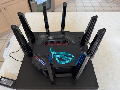 ASUS ROG Rapture GT-BE98 Pro WiFi 7 BE30000 Quad-Band Gaming Router - Excellent