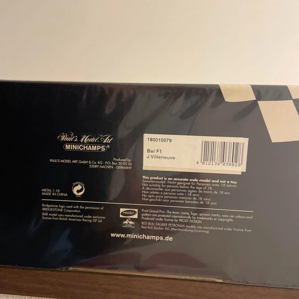 Minichamps 1/18 BAR Honda Show Car 2001 J. Villeneuve LUCKY STRIKE F1 From JAPAN - Image 4 of 4