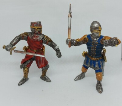 SCHLEICH Knights lot: Medieval Knights WARRIOR W/LONG SWORDS Weapons no shields 