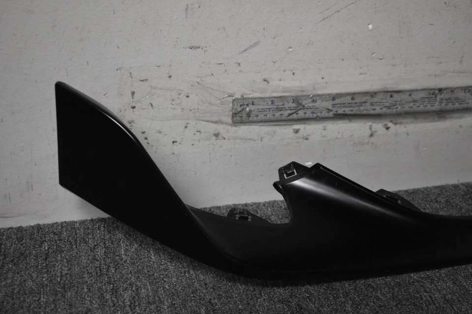 BMW 325I PARACHOQUES MOLDURA FÁBRICA OEM Foto 2 de 4