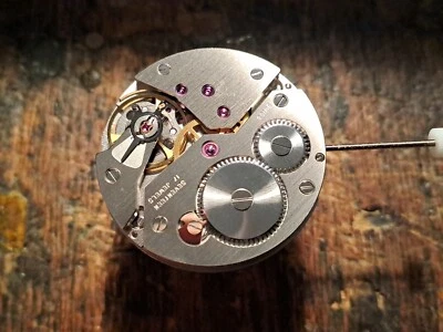 ETA 6498-2 EXCELENTE níquel segundero pequeño a 6 swiss made