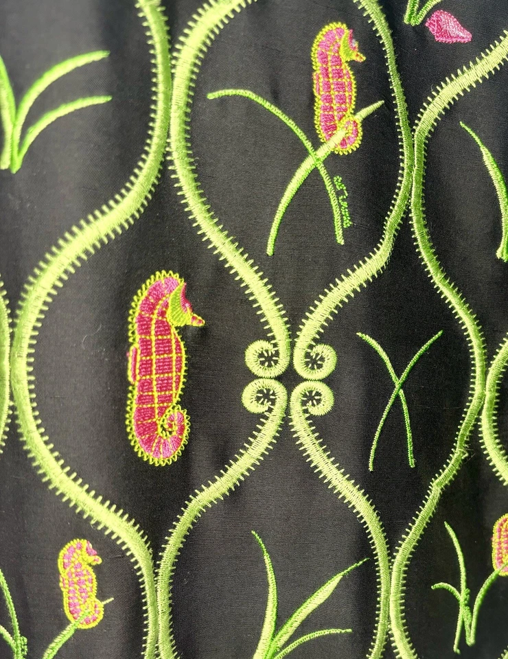 CJ Laing Palm Beach Women’s Size 8 100% Silk Black Sea Horse Embroidered Pants - Image 2 of 4