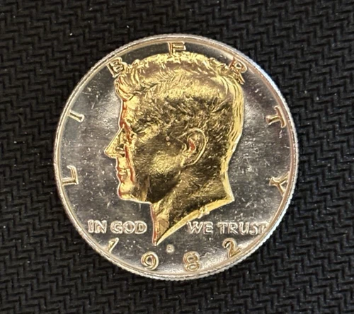 DANBURY MINT - 1982-D -KENNEDY HALF DOLLAR UNCIRCULATED - GOLD AND SILVER PLATED