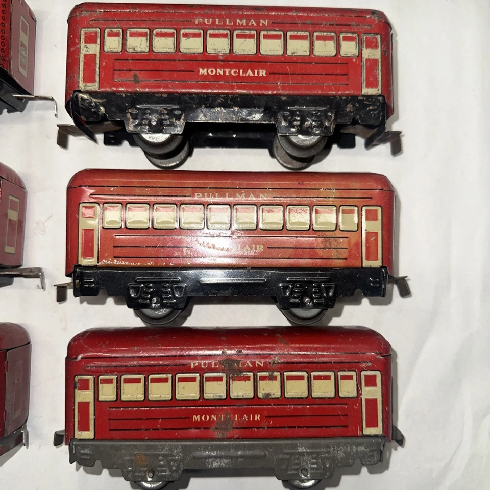 Marx Pre-War Passenger Lot of 7 W/ Tabbed Couplers 4 Wheel Silver Frame - Image 2 of 4