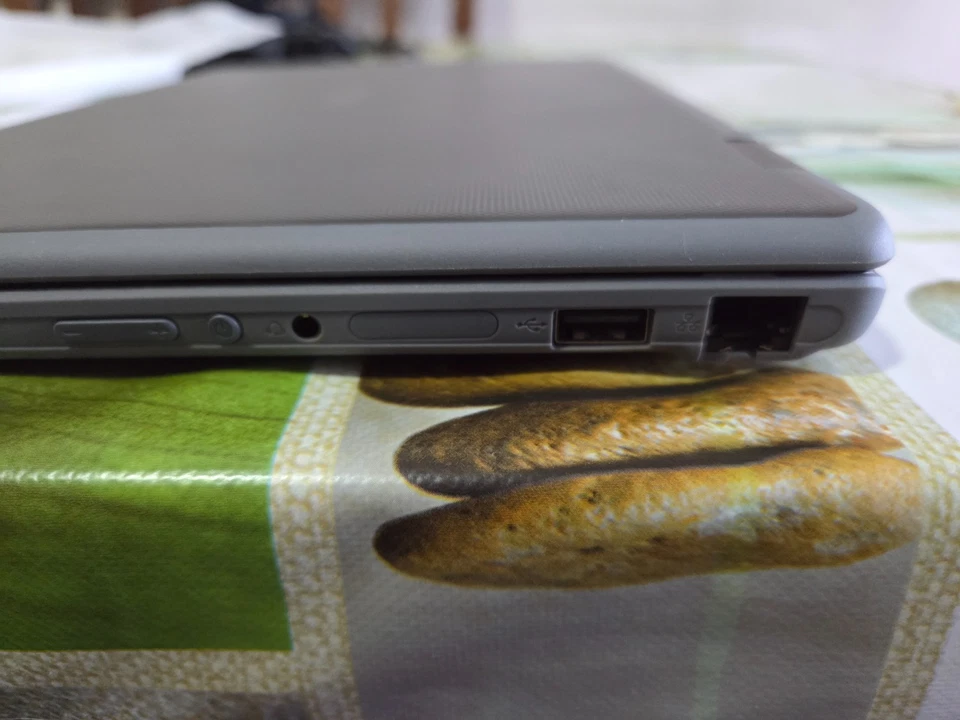 Notebook ASUS da 12"come nuovo, occasionissima !!!!! - Immagine 4 di 4