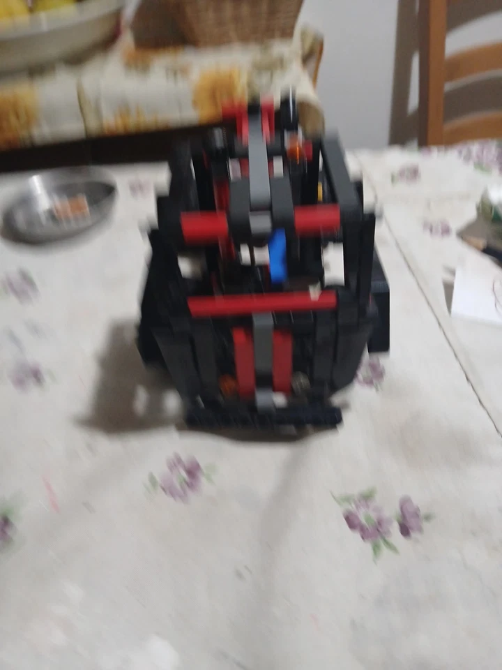 LEGO Technic 42061 Telehandler, foto 3 di 5