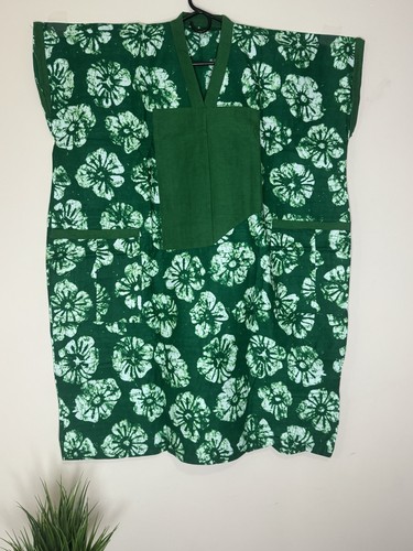 Women’s Dress. African Clothing. Size: Fits. L , XL. With Two Pocket Side.