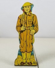 VINTAGE METAL INFANTRY PRIVATE TOY PROP MARX TOYS MADE IN USA 15. 41G