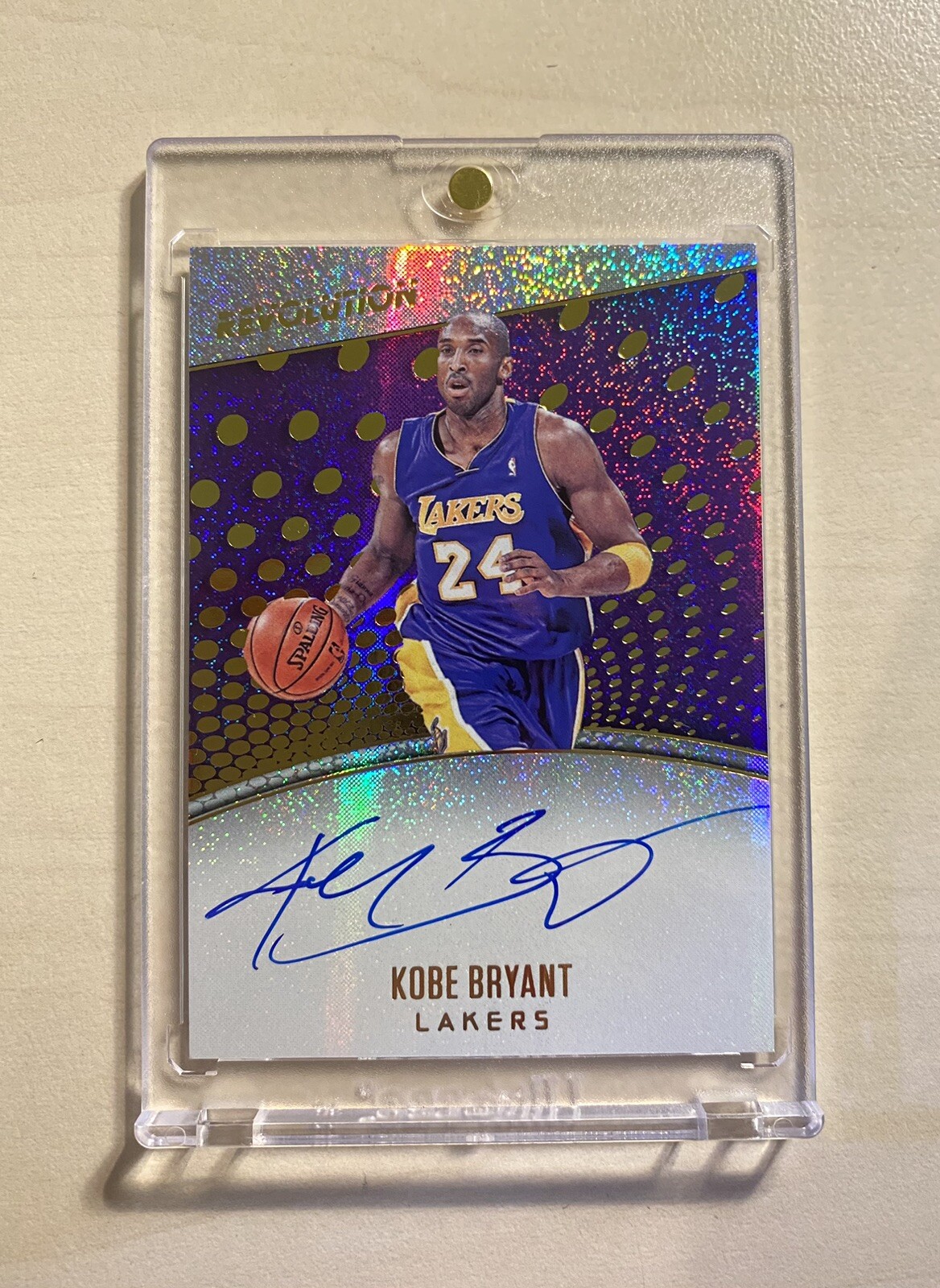 2017-18-kobe-bryant-panini-revolution-on-card-auto-ebay