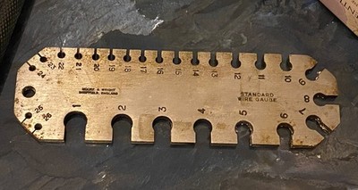 MOORE & WRIGHT Imperial Standard Wire Gauge #1057 #1-26 Good condition