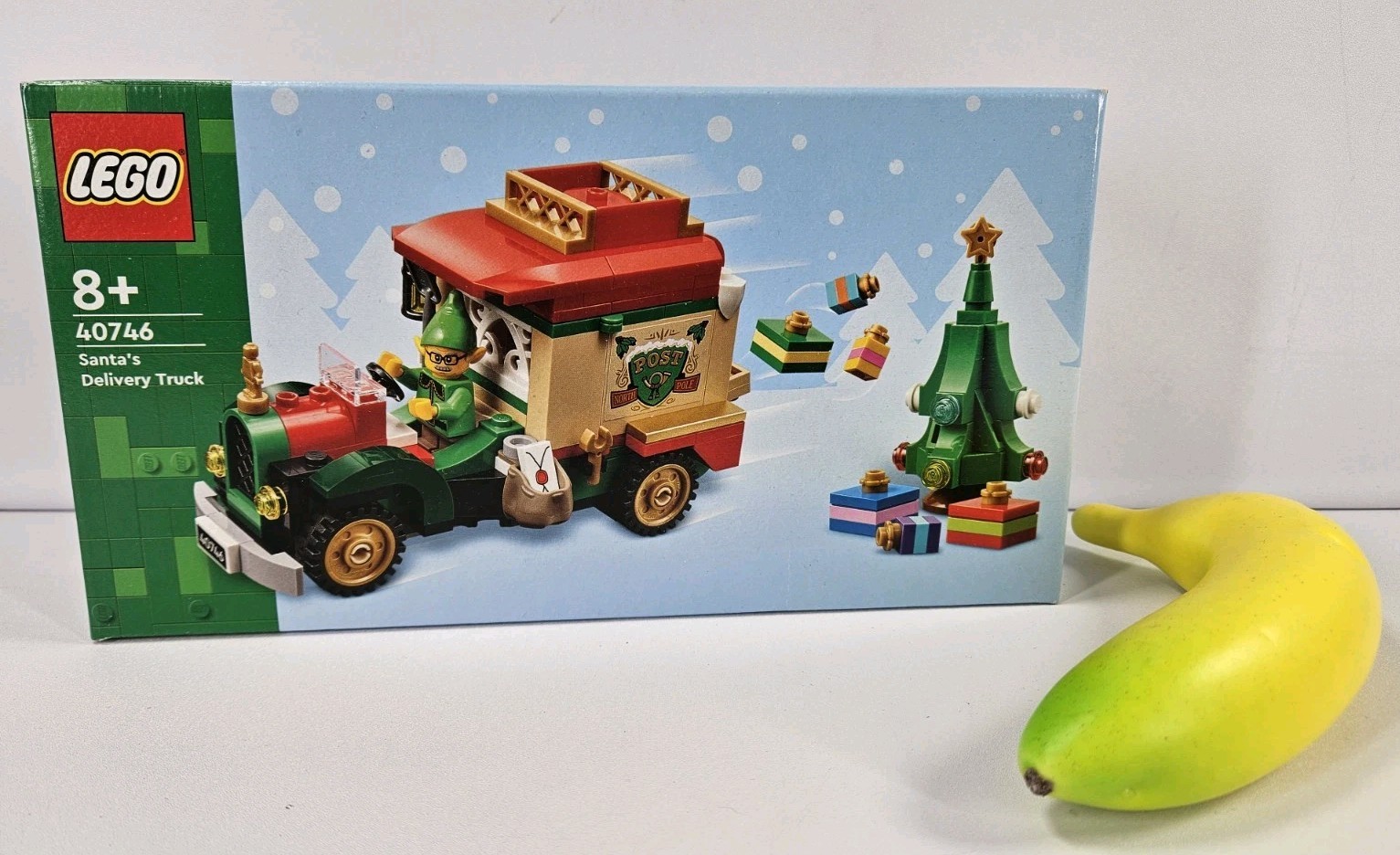 LEGO Santas Christmas Delivery Truck (40746) - Brand New & Sealed