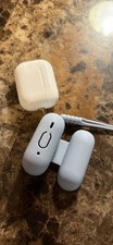 Apple AirPods Pro 1st Gen White Wireless Bluetooth In-Ear Earbuds w/Case