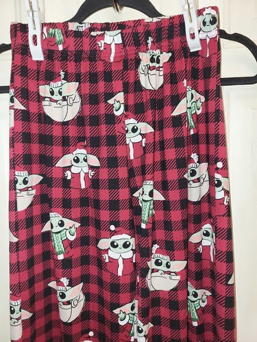 Star Wars Sleepwear Yoda Santa Sleep Pants Red & Black Plaid Size SMALL W24 L40 - Picture 2 of 6