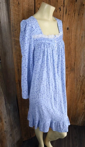 Eileen West Ditsy Floral Pattern Nightgown Size Medium New w Tags