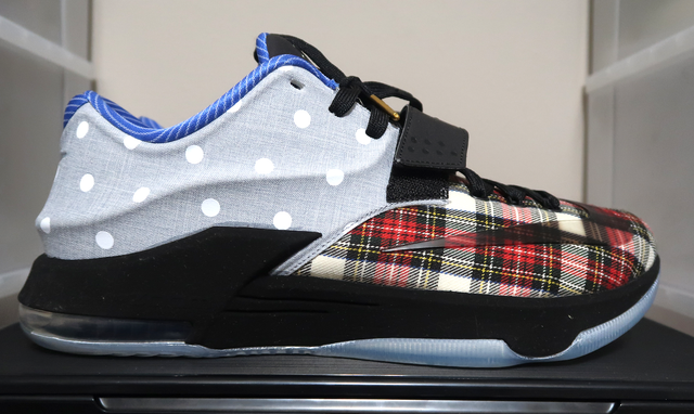 kd 7 polka dot