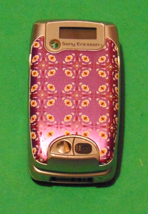 COVER SONY ERICSSON -Z 600- ORIGINALE- STYLE UP confezione 3 pezzi IST-22