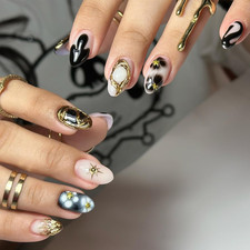 Press on Nails Short Almond Fake Nails Gold Chrome Acrylic Nails Dark Black Star