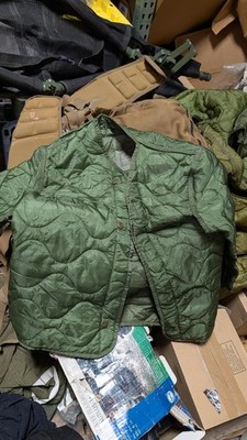 Military Liner Cold Weather Coat Mens Small Quilted Jacket Army