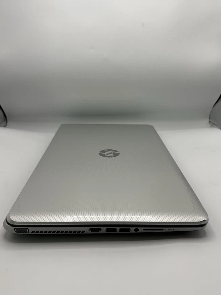 惠普 Pavilion 17-e116dx 17.3" 便携式电脑 i3-4000M 2.40 GHz 8GB RAM 128GB 固态硬盘 Win10 — 第 4/4 张图片