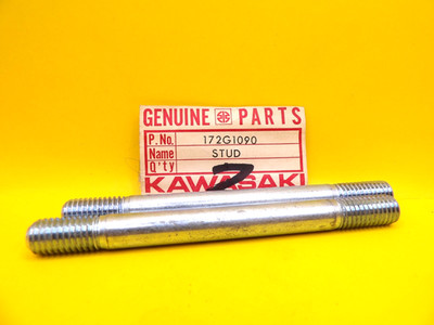 NOS Kawasaki H1 H2 F12MX KH KX KH500 KX400 TOTAL 2 Genuine 10x90 Stud 172G1090