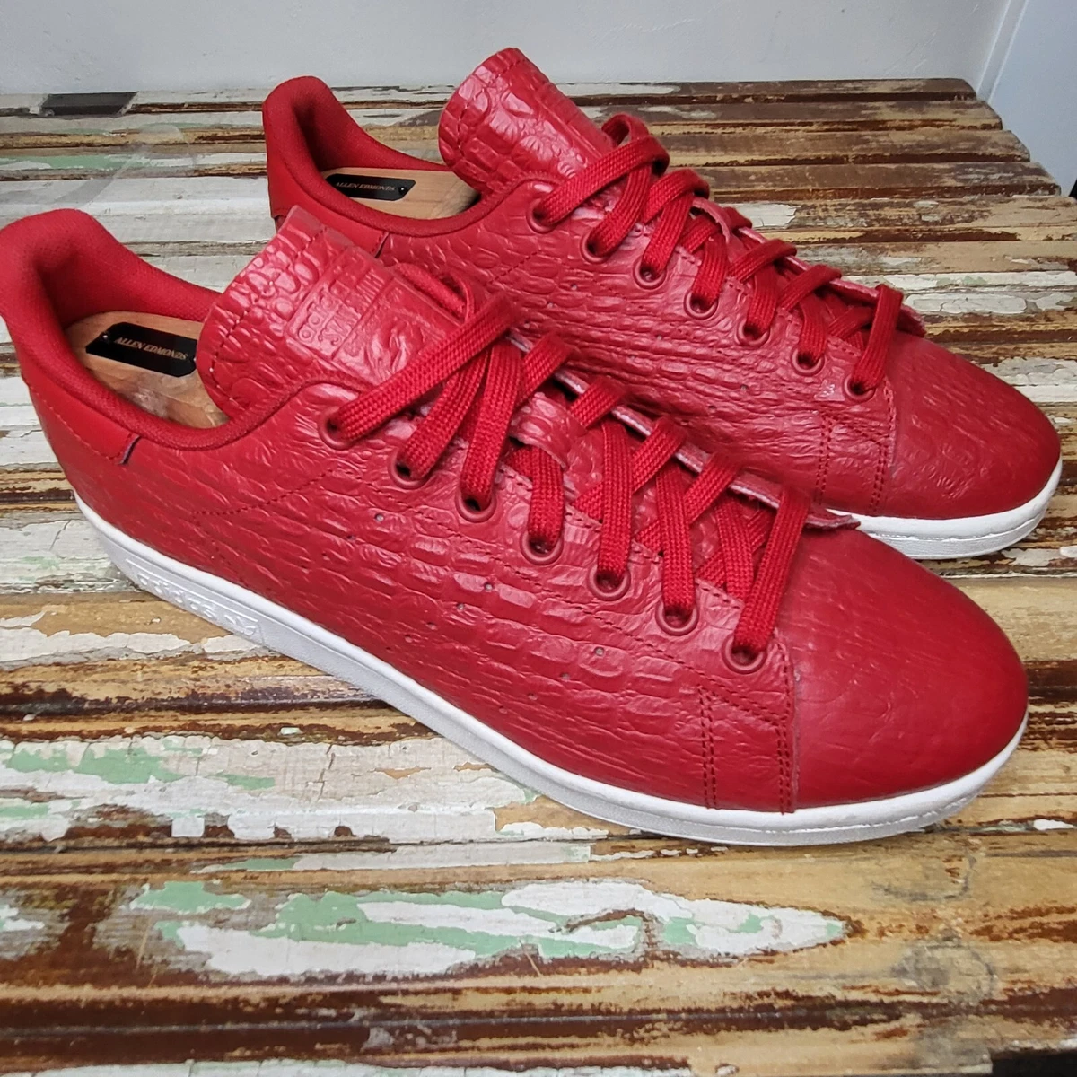 Stan smith cheap all red adidas