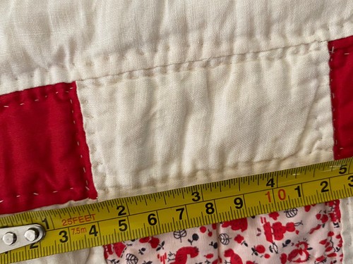 Fantastica Trapunta Vintage Blocco Nove Patch Cucita a Mano Casale Rosa Rosso 77" x 89" - Foto 21 di 21