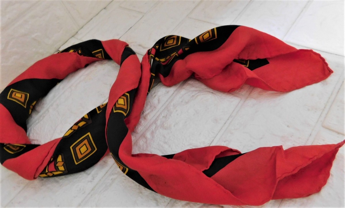 Foulard 100% Pure en Soie Vintage Femme (1433) 84cm x 86cm