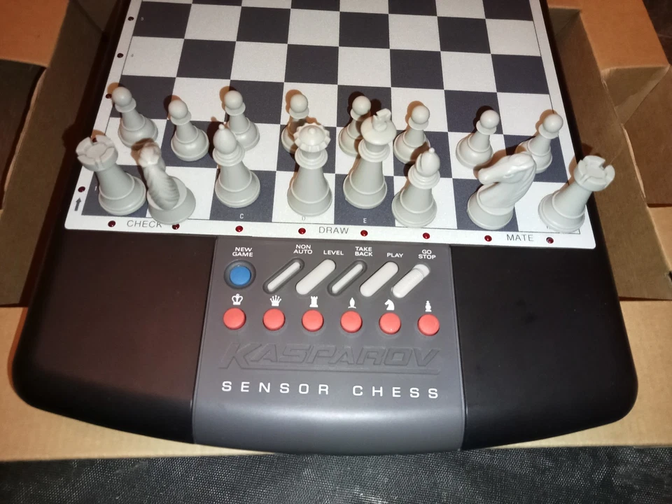 SENSOR CHESS TURBO KASPAROV SAITEK jeu d'echecs electronique - fonctionnement OK - Photo 4/4