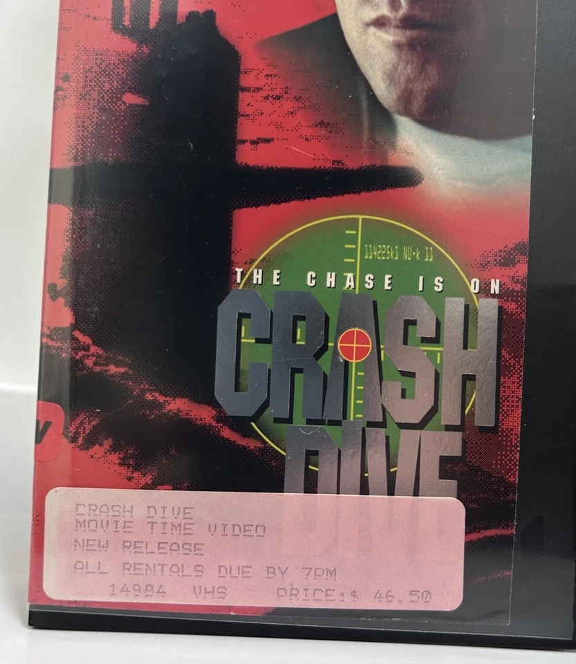 Crash Dive VHS Tape Action Thriller HTF OOP Rare The Chase Is On! 90s Vintage - Image 4 of 4