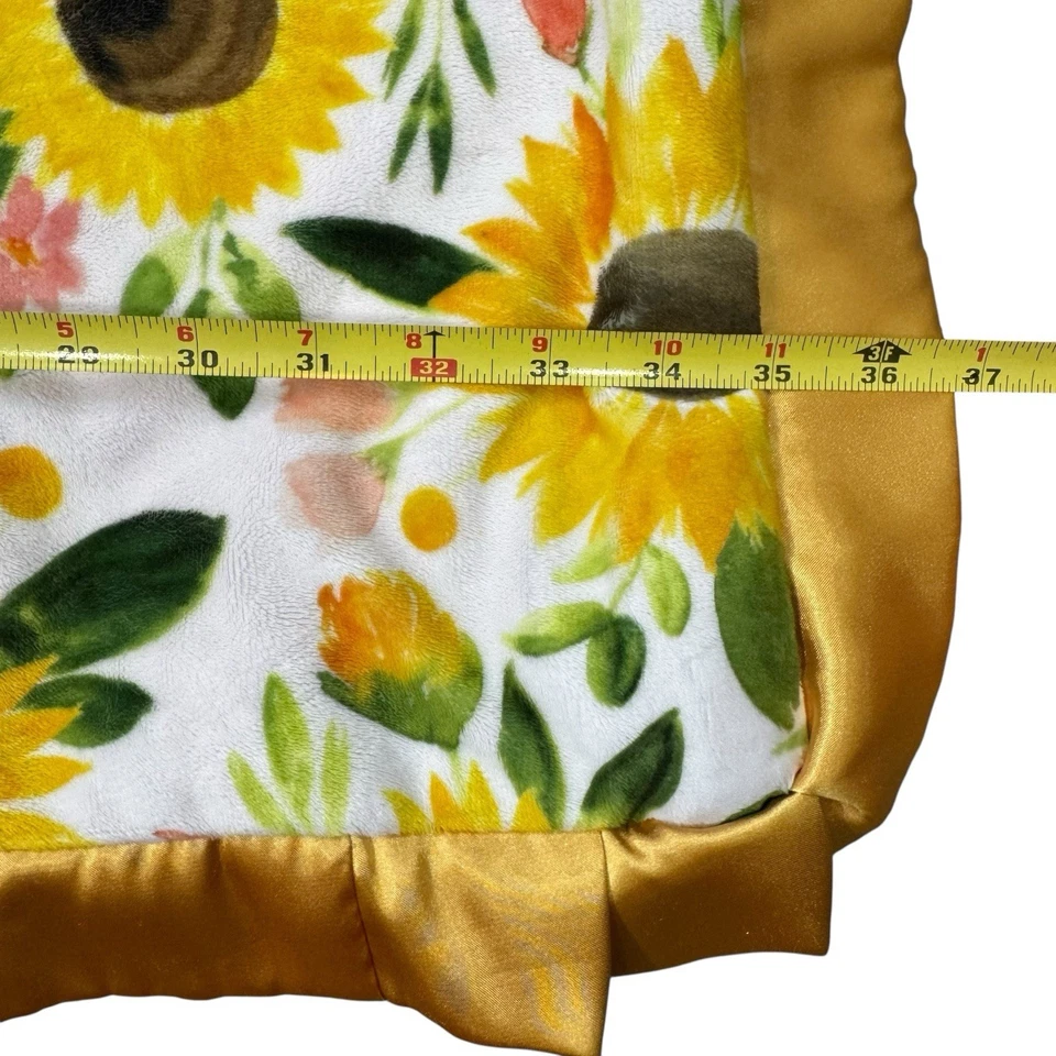 MINKY COUTURE Sunflower Field Snuggle Lovey Blanket 52x37” Satin Edging - Image 3 of 4
