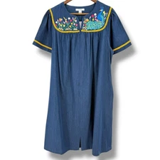 Go Softly Denim Embroidered Floral Peacock Patio Dress Sz X-Large Full Zip