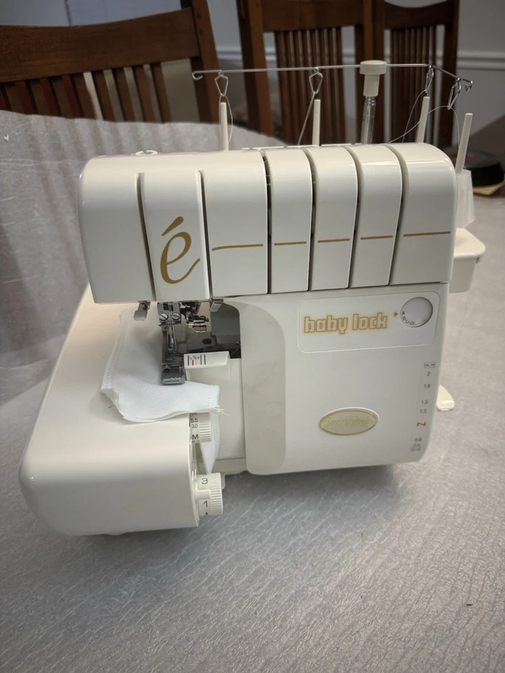 Baby Lock Imagine BLE1AT Serger Machine Self Threading Recently Serviced - Image 4 of 4